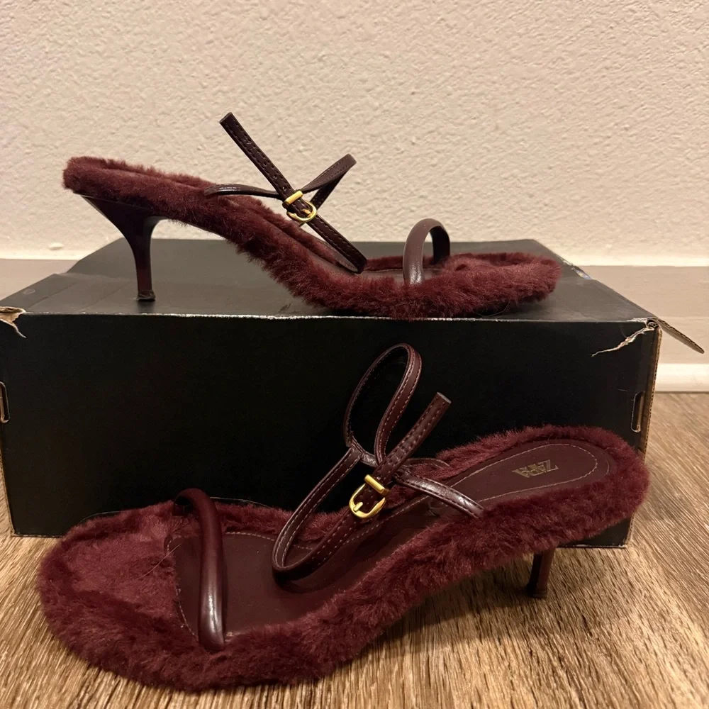 Zara Faux Fur Burgundy Women’s Heeled Sandals EU 39 US 8.5/9 - Picture 1 of 7